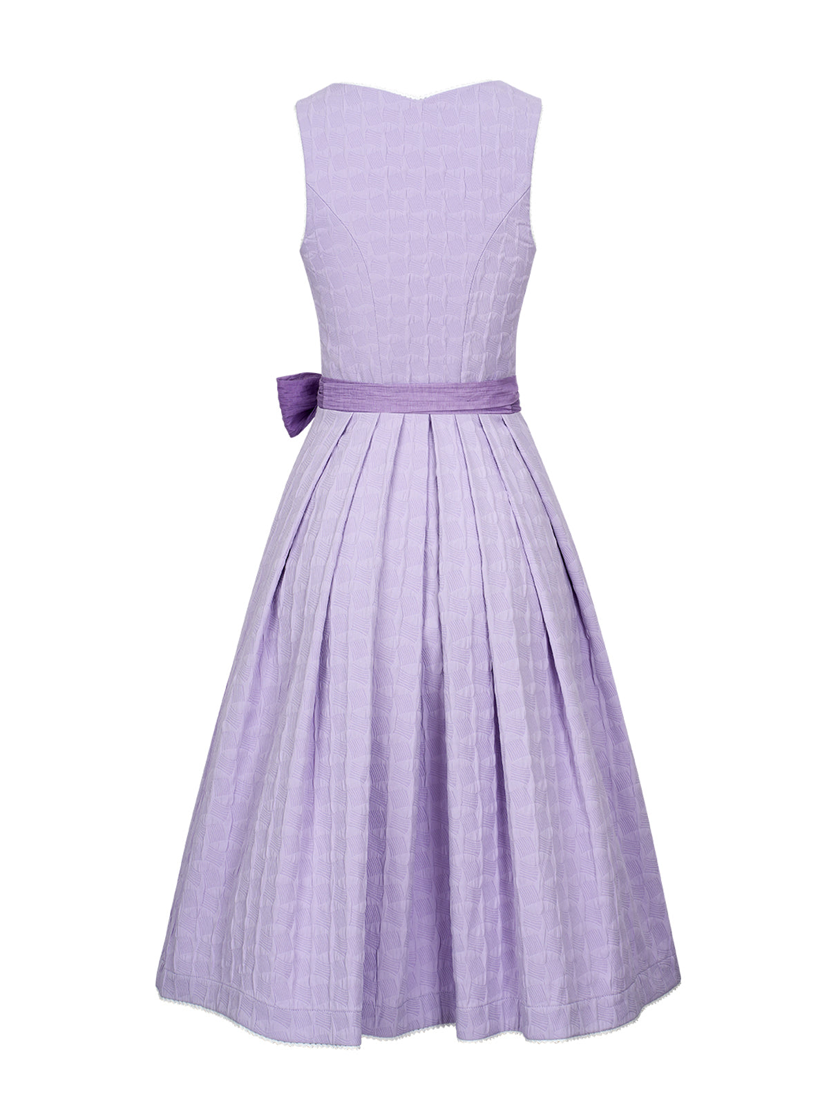 Dirndl-muodin vetovoima nykyajan saksalaisessa muodissa - erityisesti violetti ja violetti